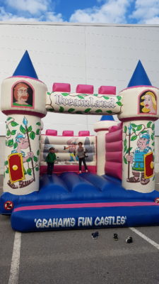 🏰 Château Gonflable « Dreamland » – Plongez dans un monde féerique ! ✨