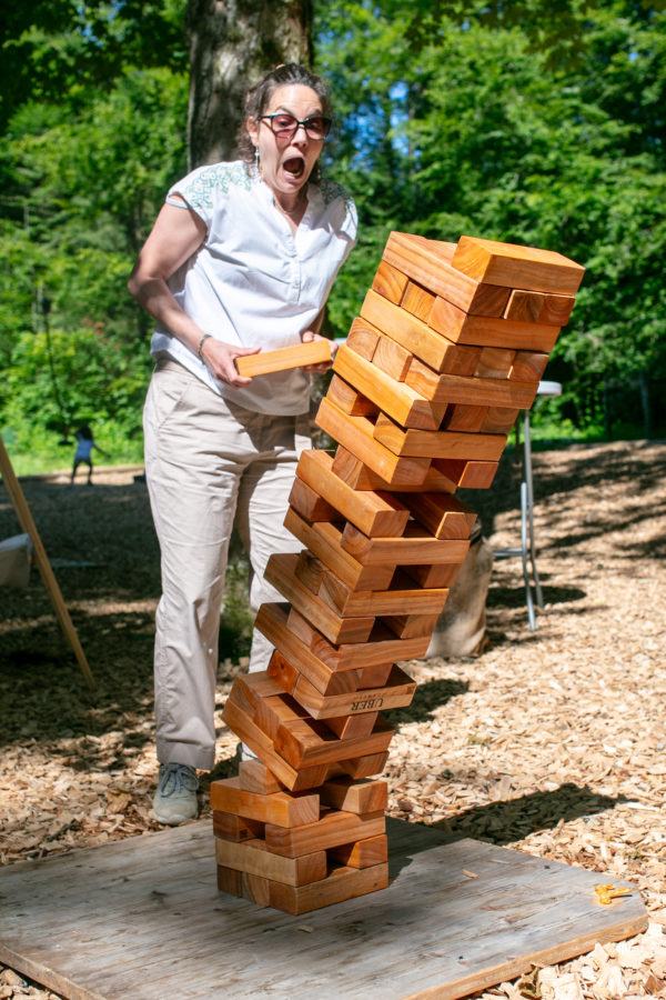 Jenga Géant en bois avec blocs empilés