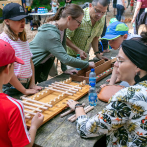 Jeu des Bâtonnets Géant en bois avec bâtonnets